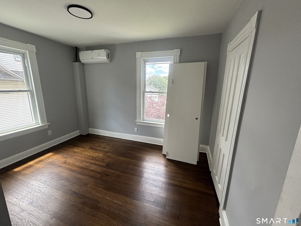 231 Goddard Avenue - Photo 5
