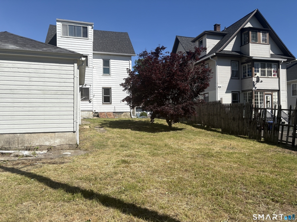 231 Goddard Avenue - Photo 12