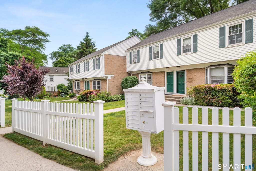 245 Sunnyridge Avenue - Photo 20