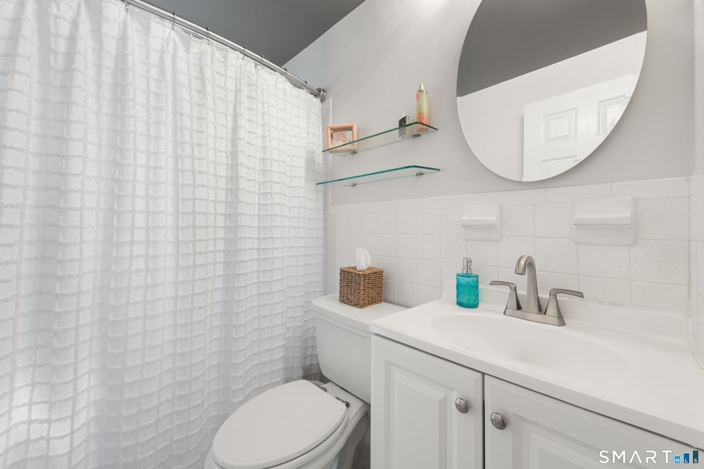 245 Sunnyridge Avenue - Photo 14