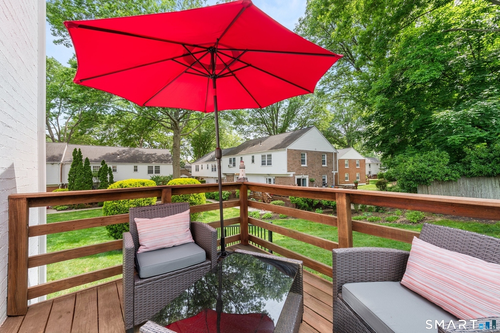 245 Sunnyridge Avenue - Photo 19