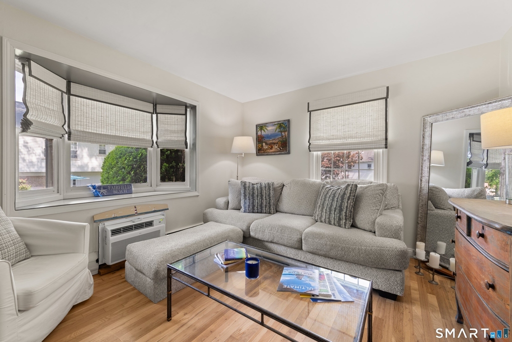 245 Sunnyridge Avenue - Photo 4