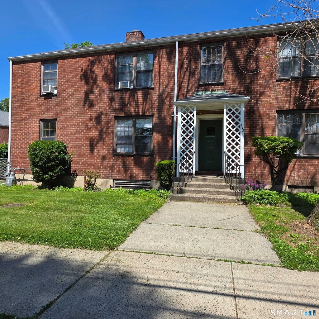193 Virginia Avenue - Photo 0