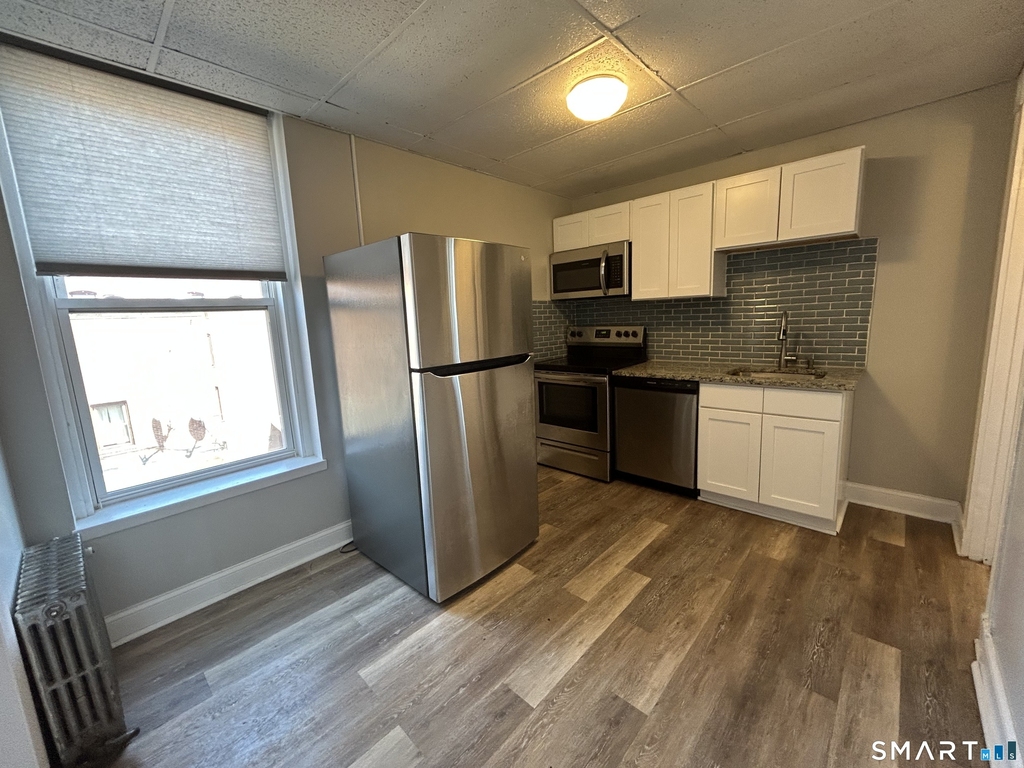 460 Main Street - Photo 2