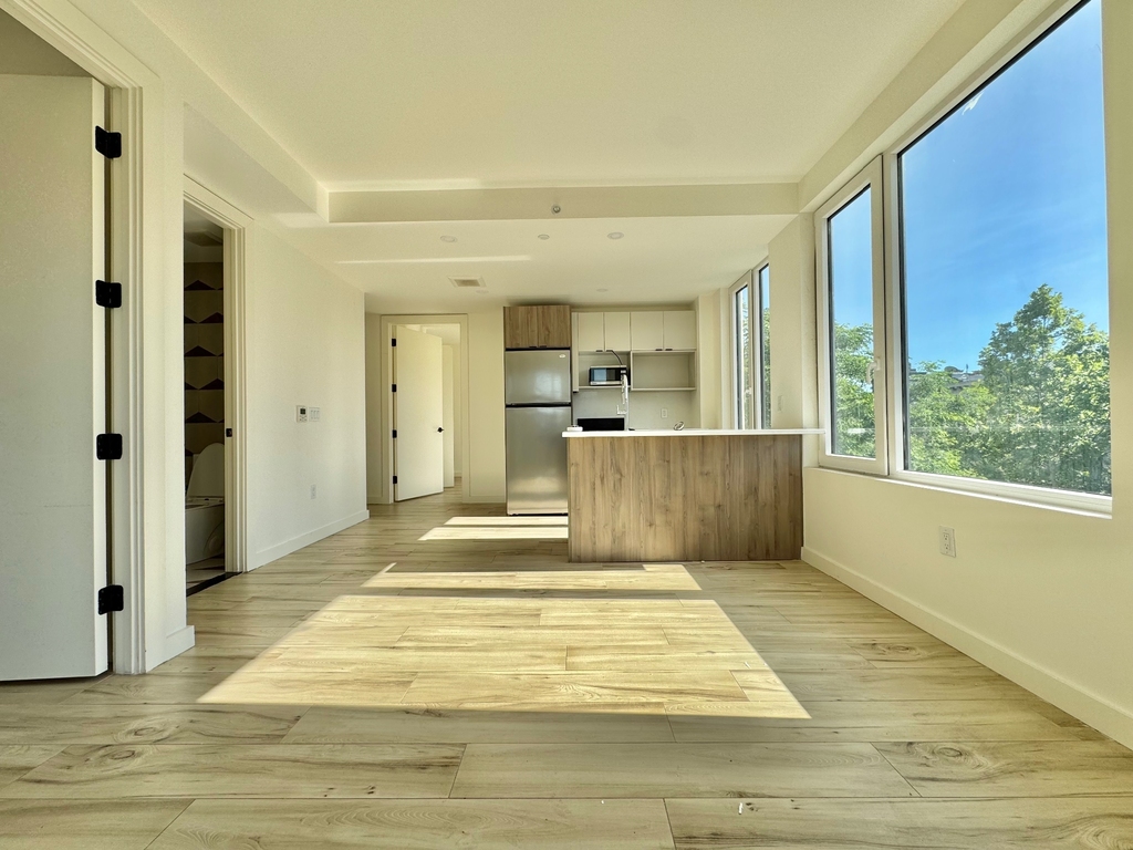 2718 Church Avenue - Photo 10