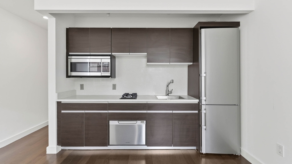 116 John Street - Photo 3