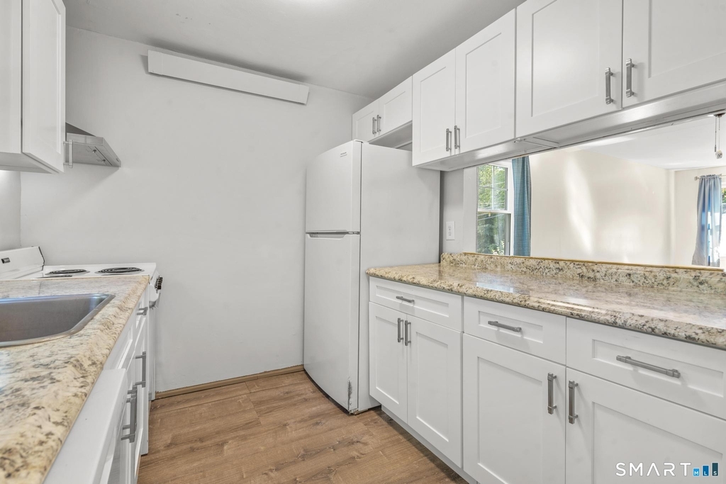 675 Millville Avenue - Photo 6