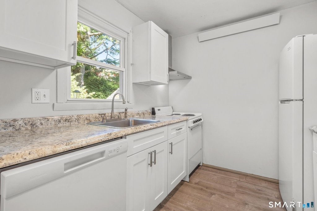 675 Millville Avenue - Photo 5