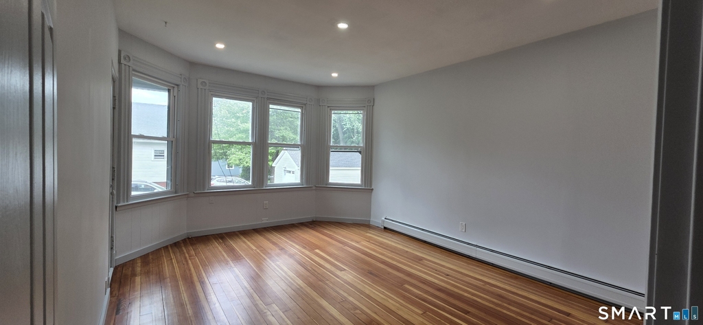 140 Spring Street - Photo 2