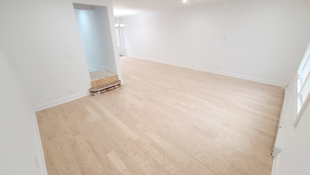 85-40 68th avenue - Photo 2