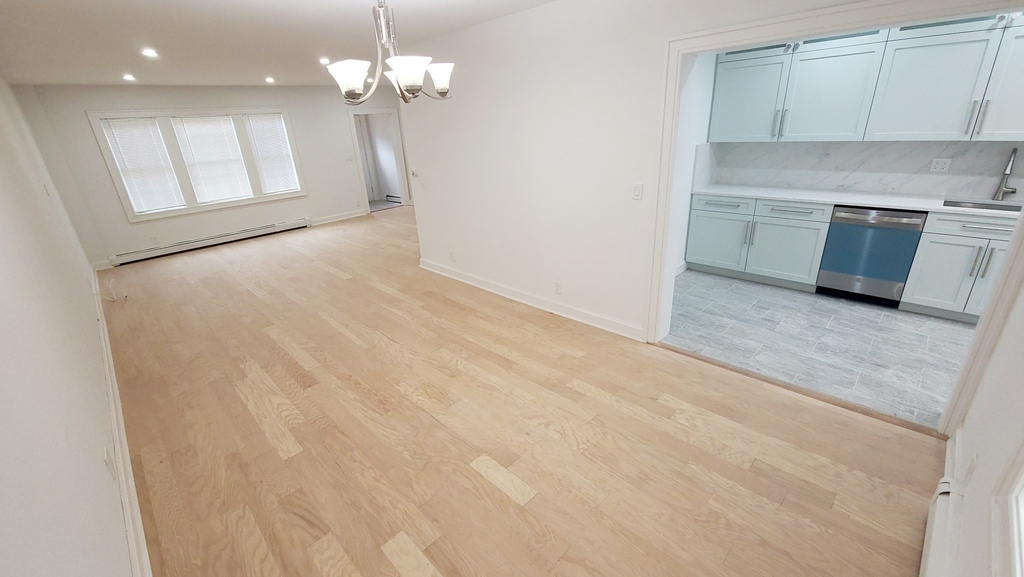 85-40 68th avenue - Photo 4