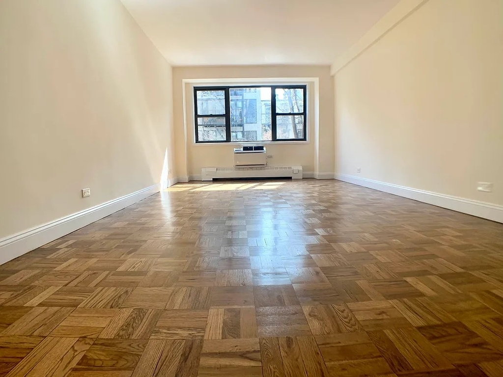 420 East 79th Street - Photo 1