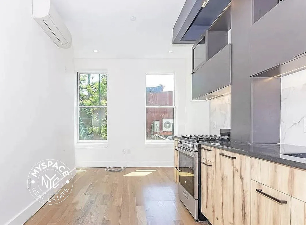 1052 Dean Street - Photo 1