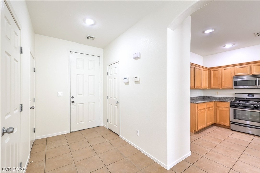 10939 Paradise Road - Photo 4