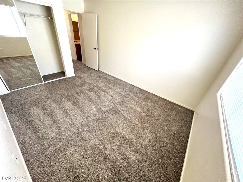 4916 River Splash Avenue - Photo 13