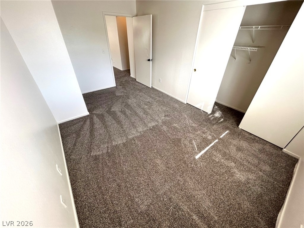 4916 River Splash Avenue - Photo 9