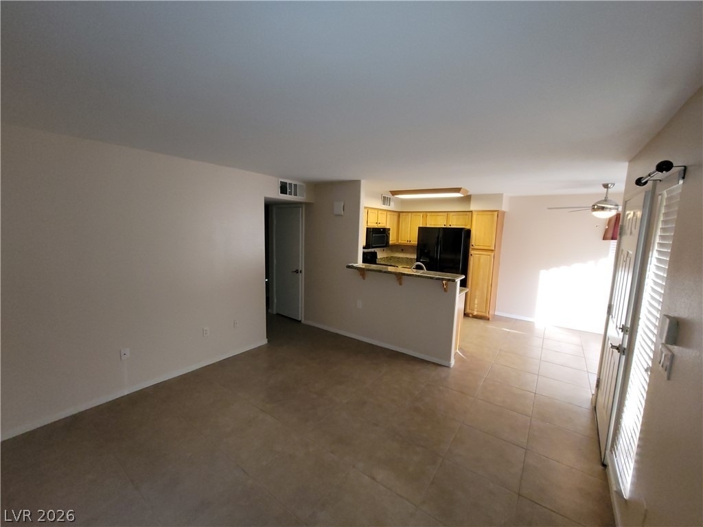 5710 E Tropicana Avenue - Photo 15