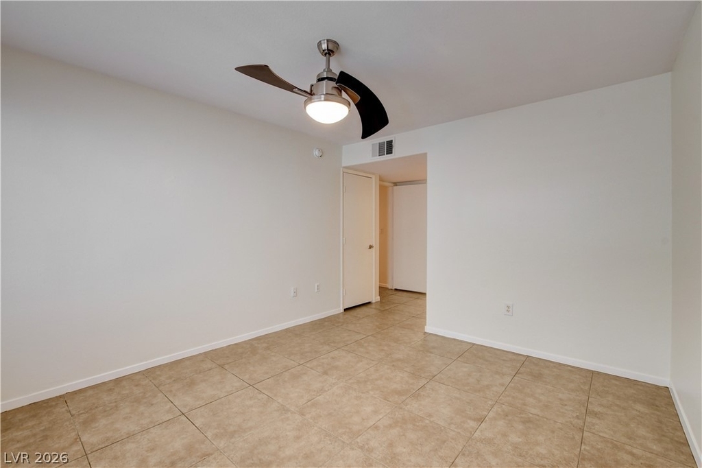 5710 E Tropicana Avenue - Photo 31