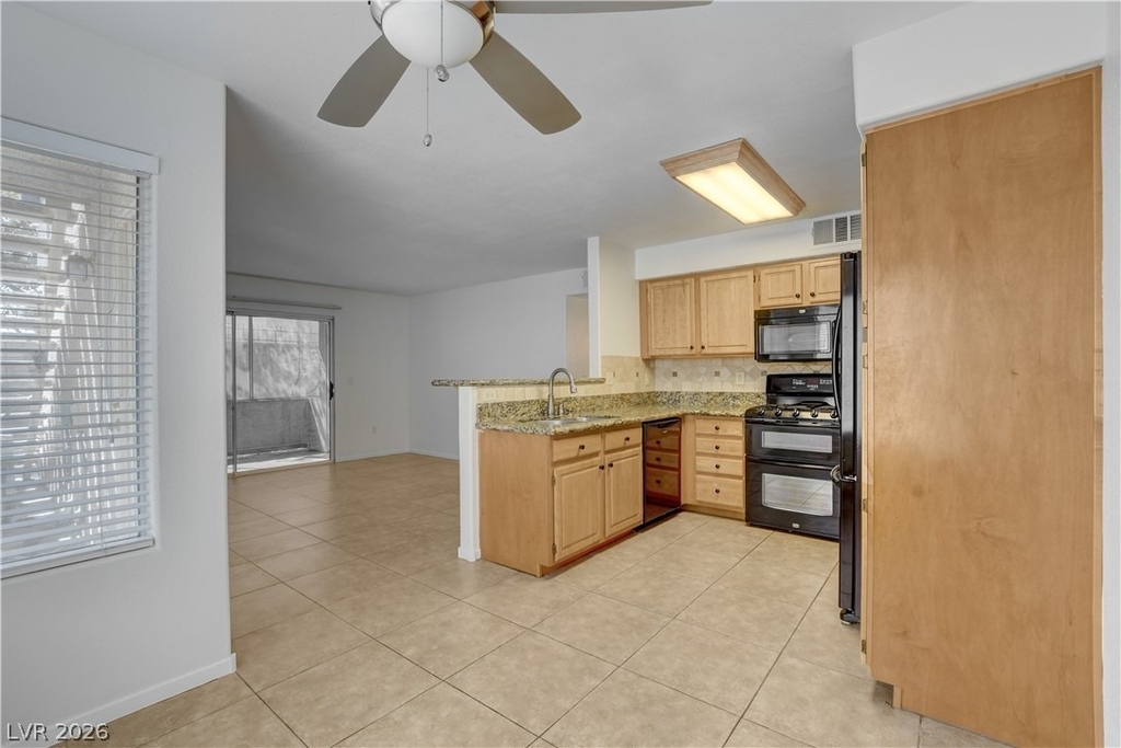 5710 E Tropicana Avenue - Photo 10