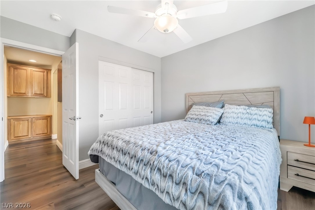 6877 Philharmonic Avenue - Photo 19