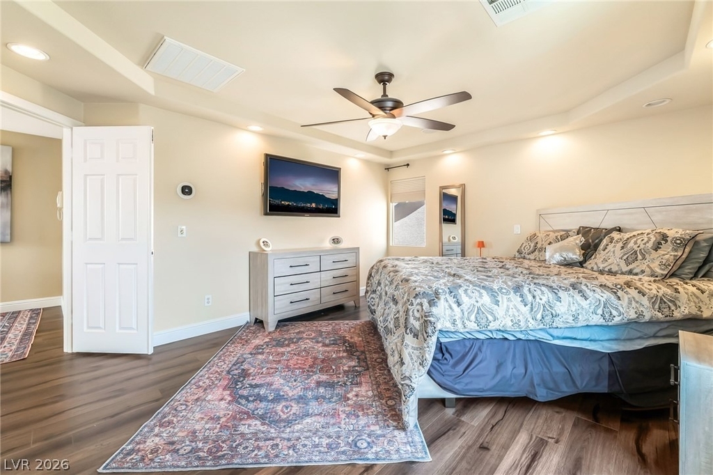 6877 Philharmonic Avenue - Photo 15