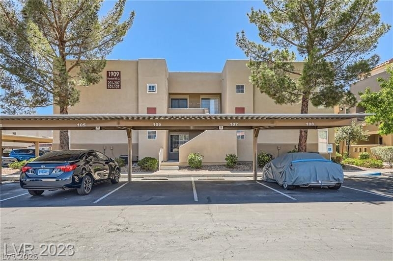1909 Mountain Hills Court - Photo 1
