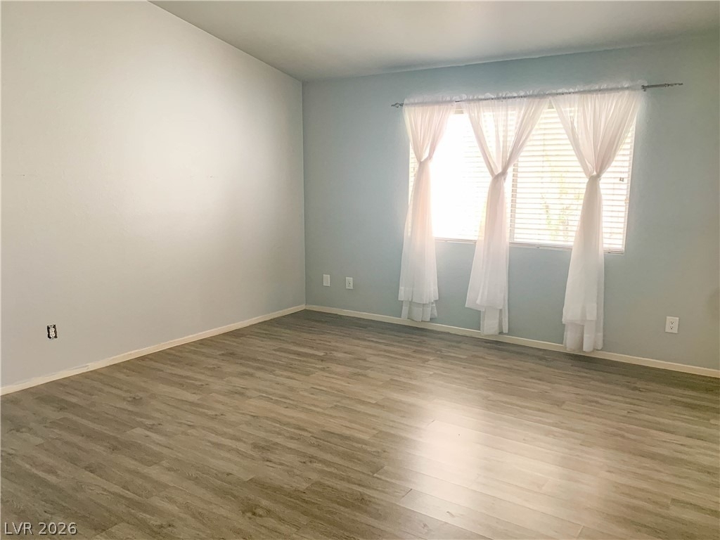 405 Europa Way - Photo 10