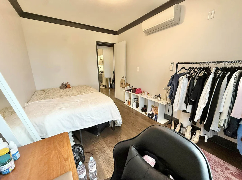 1078 Bergen Street - Photo 6
