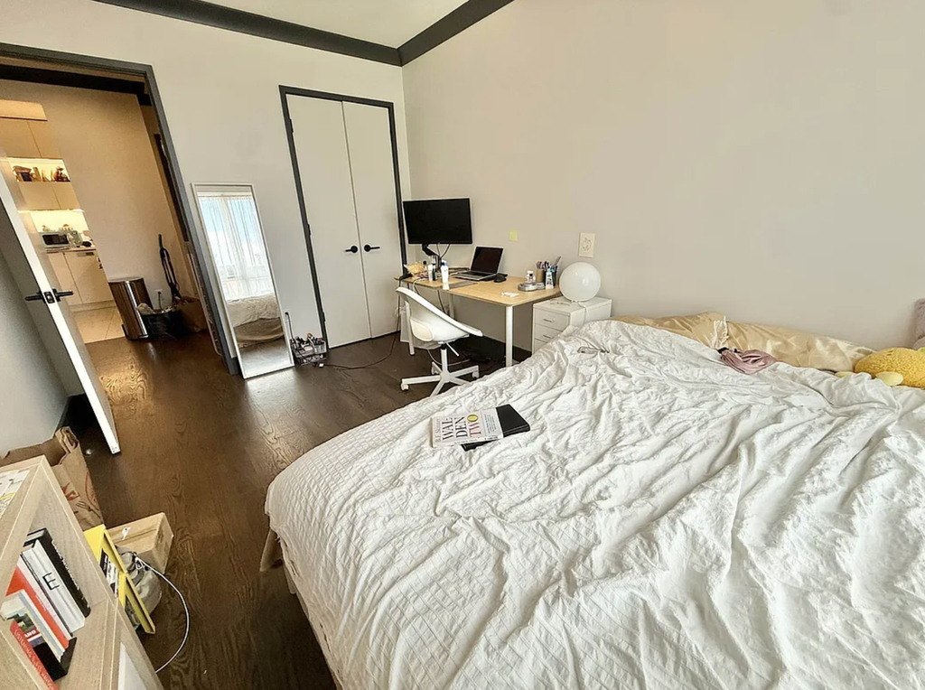 1078 Bergen Street - Photo 3
