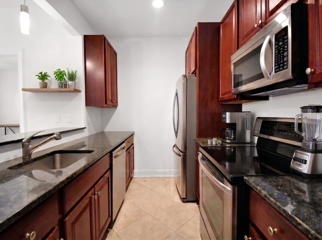 101 Clinton Street - Photo 0