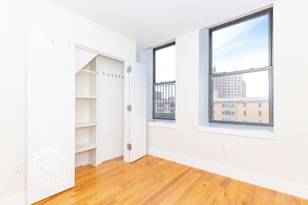 490 Kosciuszko Street - Photo 4