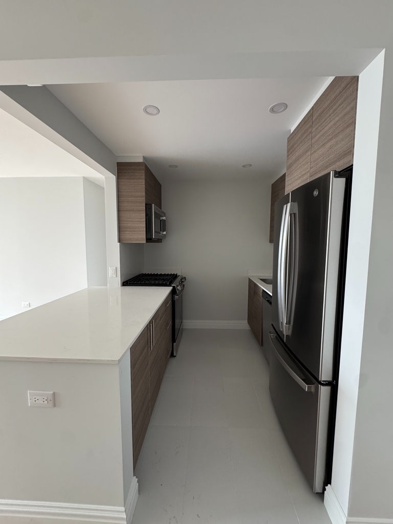 West 48th Street - Photo 4
