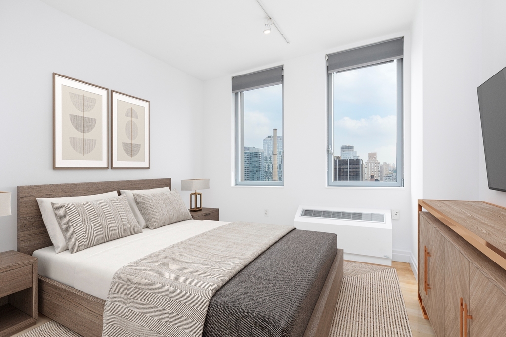 554 West 54th Street - Photo 7