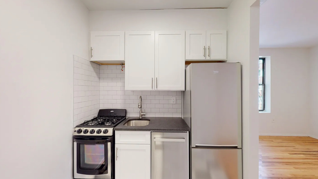 417 East 65th Street - Photo 1
