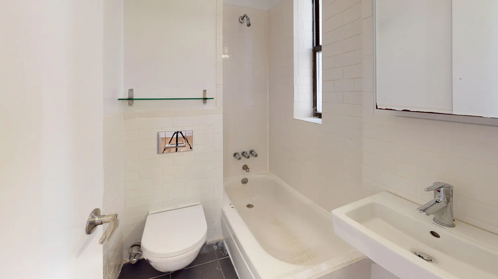 417 East 65th Street - Photo 5