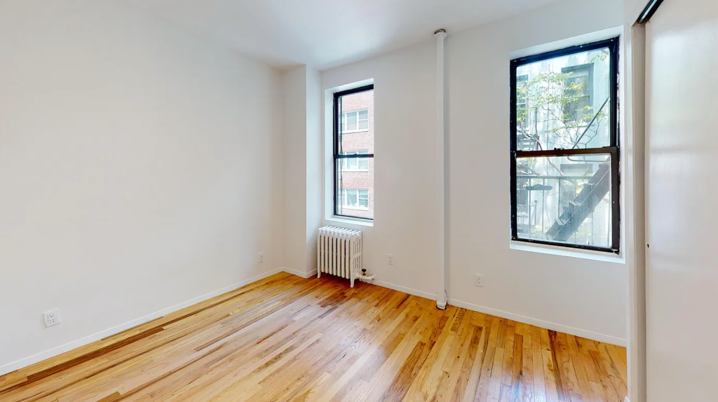 417 East 65th Street - Photo 4