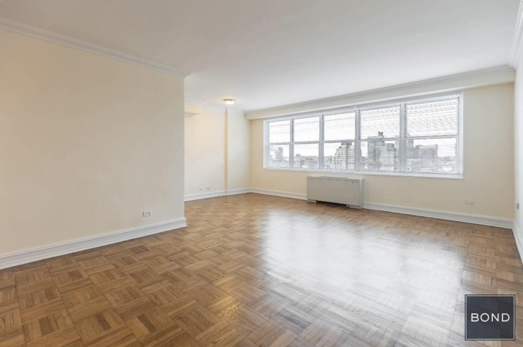 888 Eighth Avenue - Photo 0