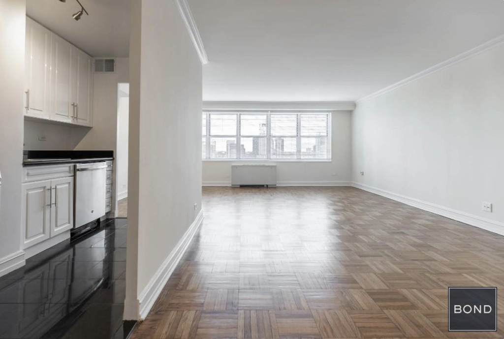888 Eighth Avenue - Photo 1