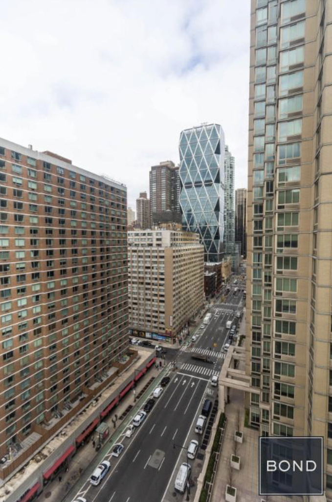 888 Eighth Avenue - Photo 11