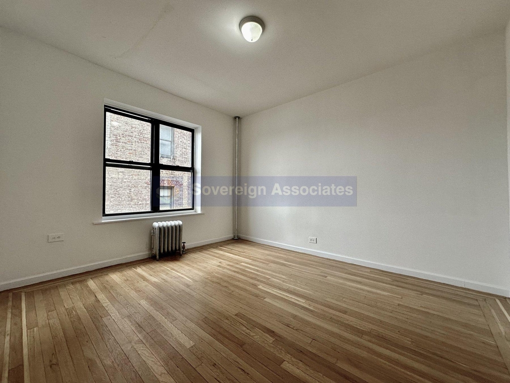 590 Fort Washington Avenue - Photo 10