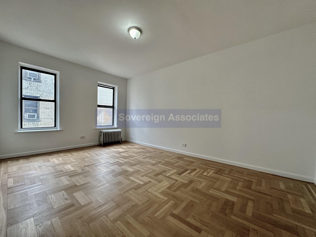 590 Fort Washington Avenue - Photo 4