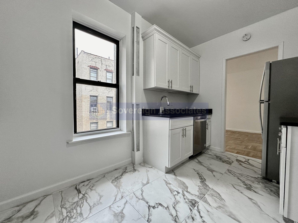 590 Fort Washington Avenue - Photo 7