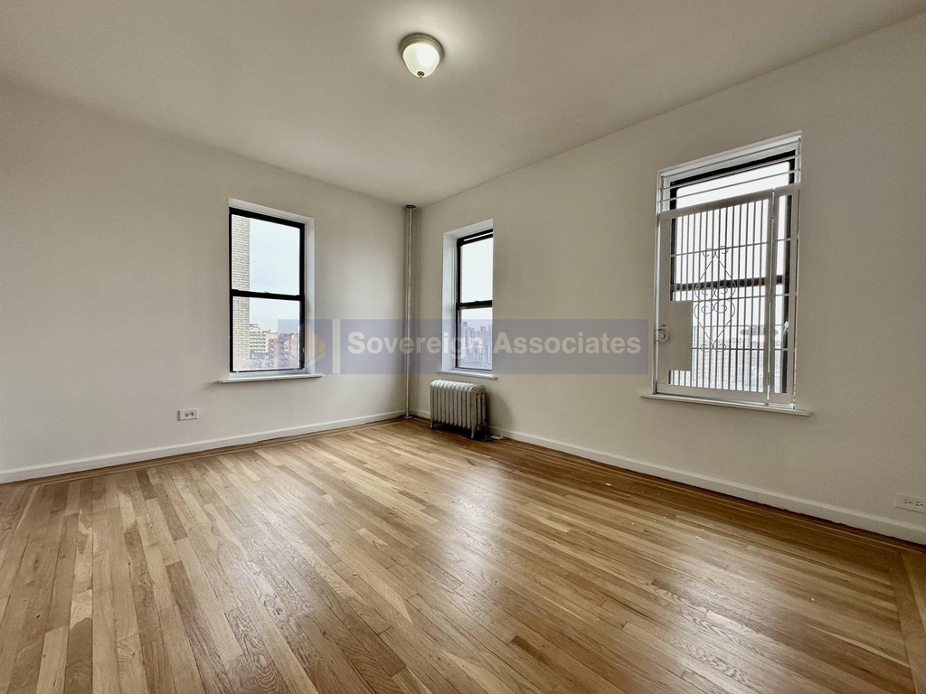 590 Fort Washington Avenue - Photo 5