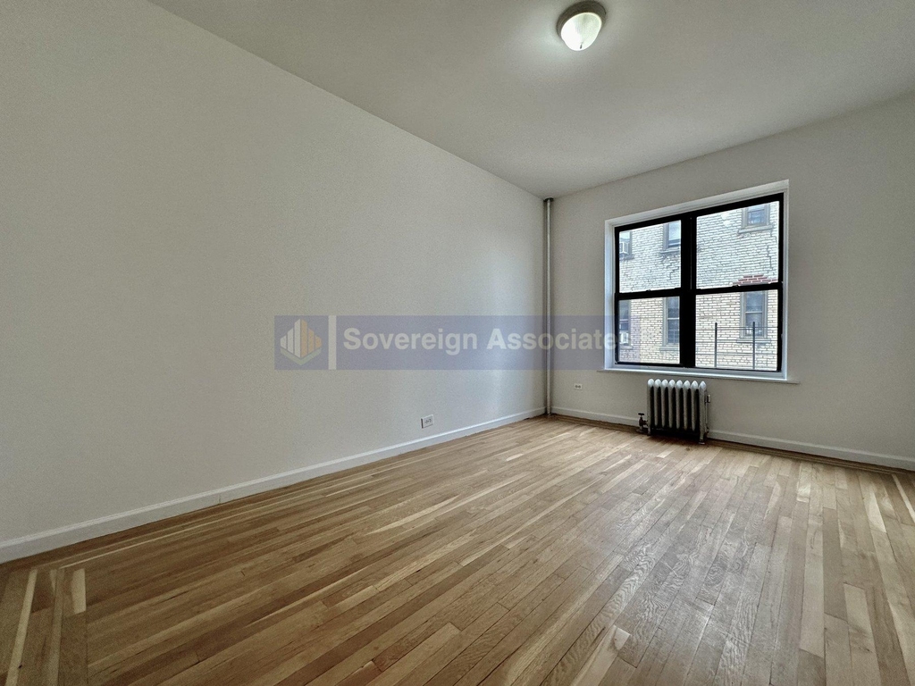 590 Fort Washington Avenue - Photo 11