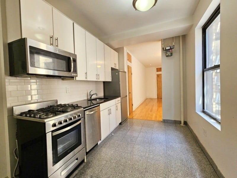 652 West 163rd Street - Photo 2