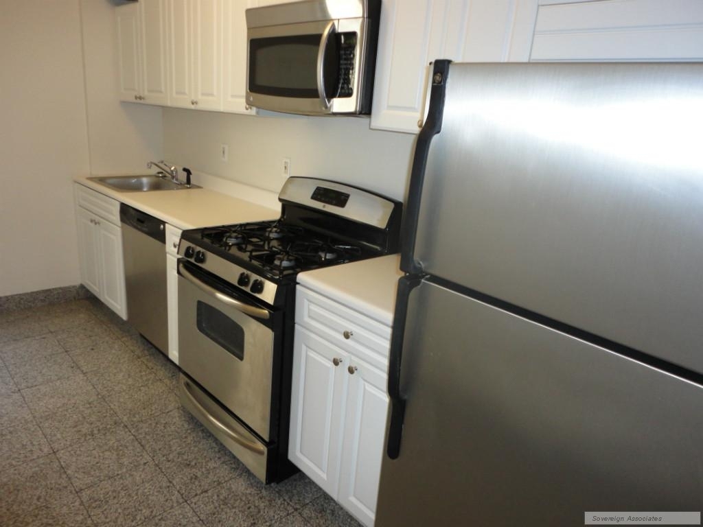 652 West 163rd Street - Photo 3