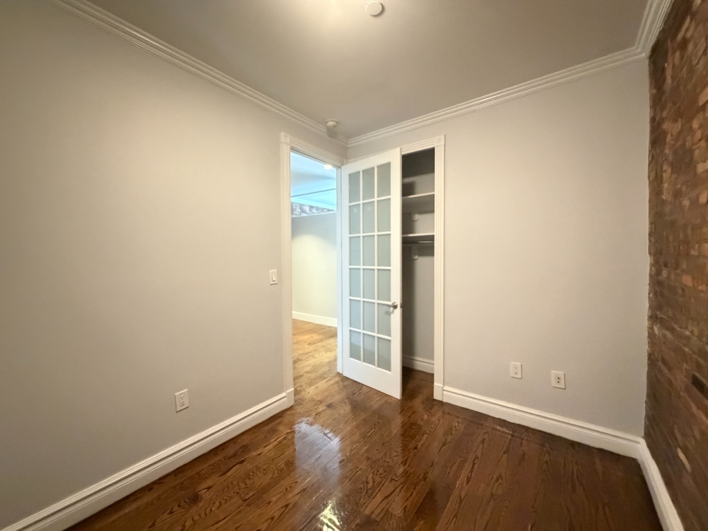 East 13th Street & 3rd Avenue - Photo 13