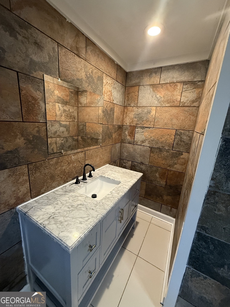 6379 Skyline Drive - Photo 11