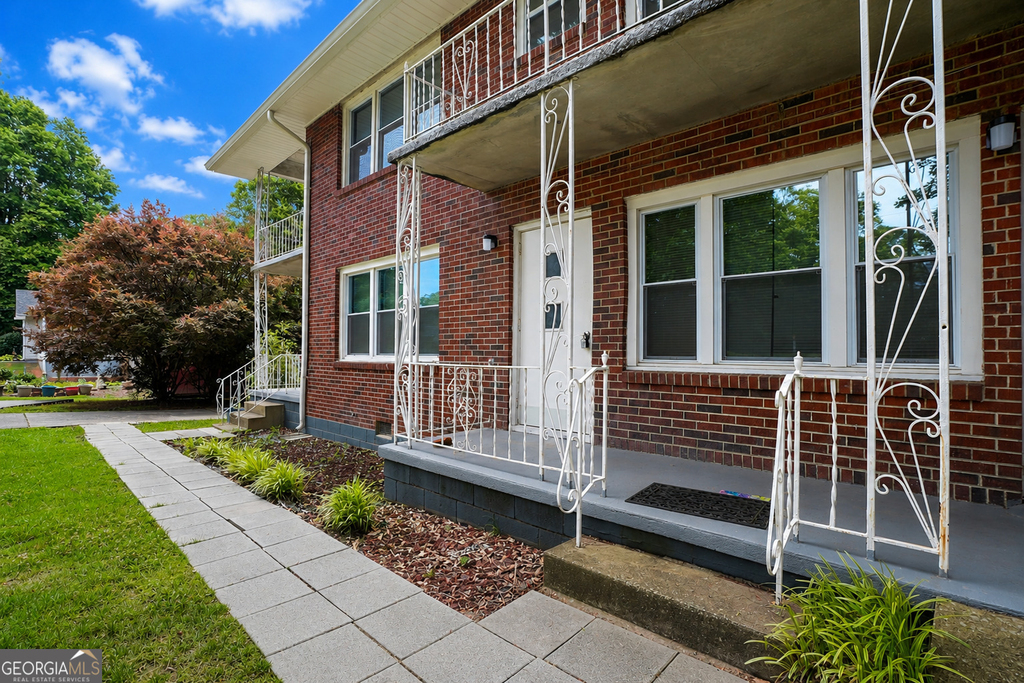 147 Burnside Street - Photo 1