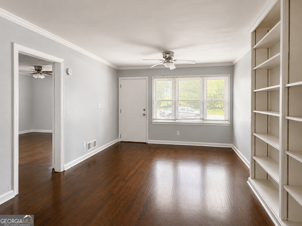 147 Burnside Street - Photo 4